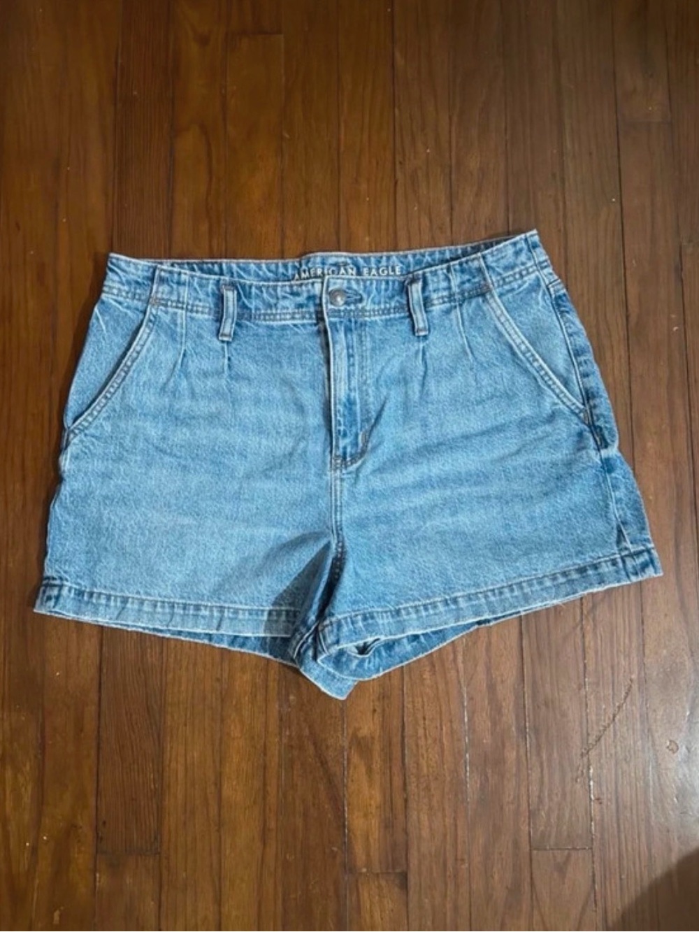 American Eagle Outfitters Light Wash Denim High-Rise Mom Shorts
